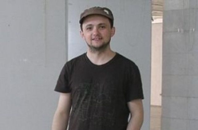 Самуил Стоянов представя самостоятелна изложба във Варна