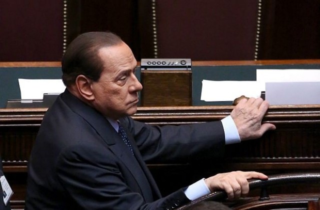 Съдят Берлускони за корумпиране на сенатор