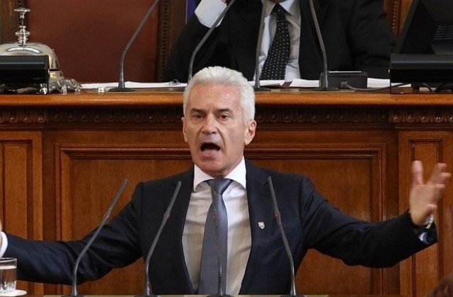 Сидеров обмисля да напусне като председател на корупционната комисия