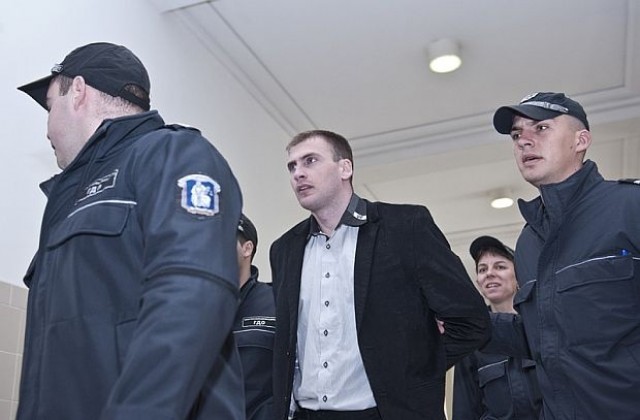 Осъдиха Октай Енимехмедов на три години и половина затвор
