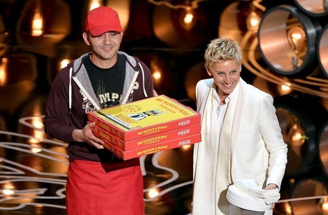 $1000 бакшиш получи доставчикът на пица на Оскарите (ВИДЕО)