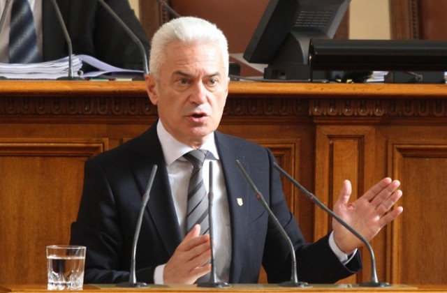 „Атака внесе в парламента проект за признаване на референдума в Крим