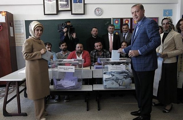 Реджеп Ердоган: Истината ще излезе наяве на местните избори в Турция