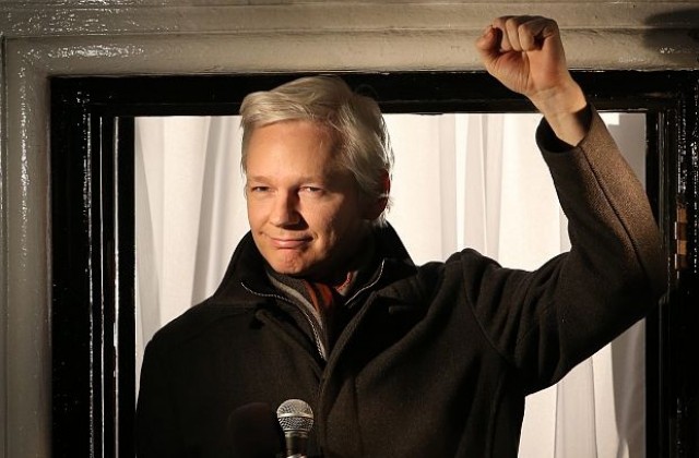 Книгата на основателя на Wikileaks Джулиан Асанж излиза през септември