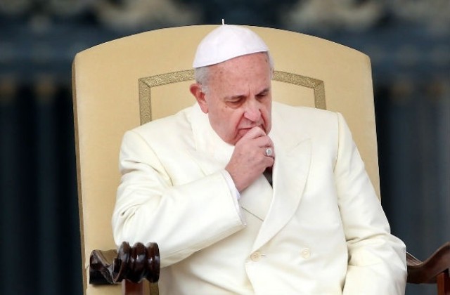 Кръстиха футболен клуб на папа Франциск