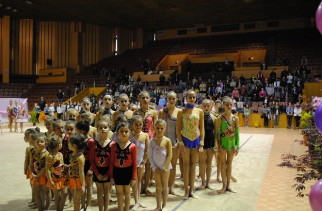 182 гимнастички от осем държави участват в „Огърлицата на Десислава”