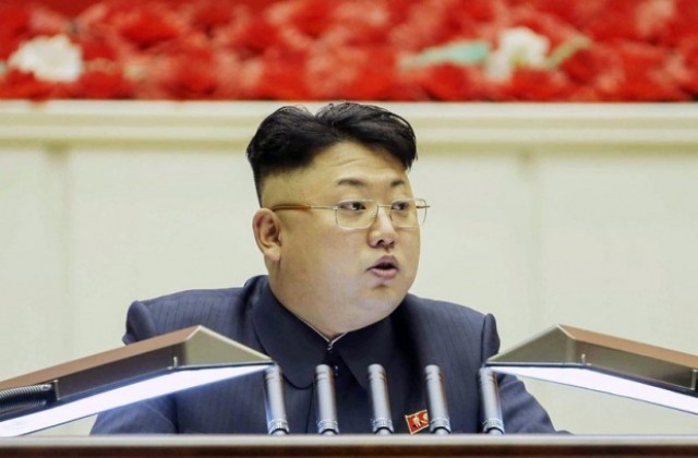 Управител рекламира фризурата на Ким