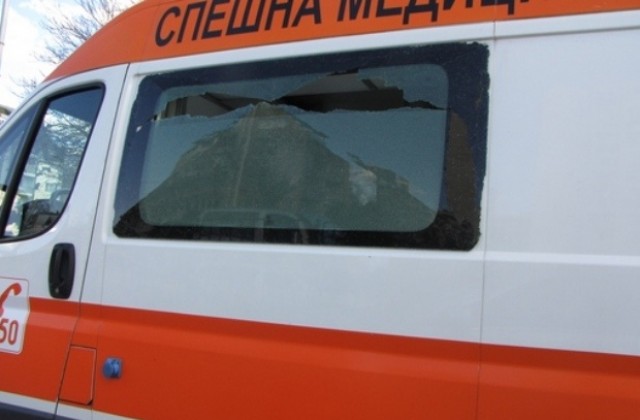 Дете и млад мъж са ранени при катастрофа край Севлиево