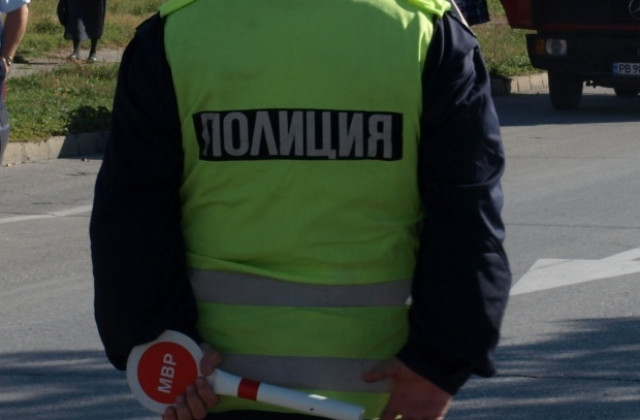 Полицията състави 13 фиша и 10 акта на нарушители в Севлиево и Трявна