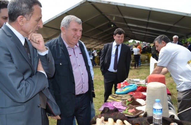 Греков събира ръководството на спешно Фонд „земеделие” след празниците