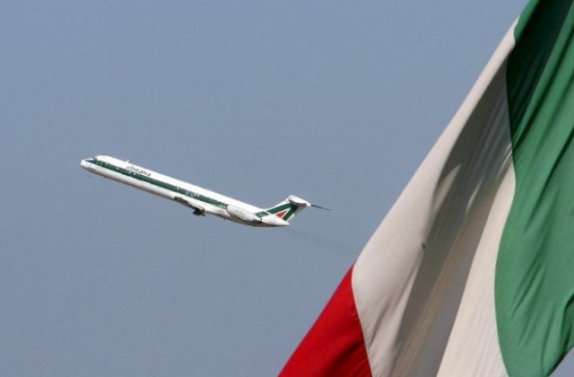 Авиокомпания от ОАЕ се готви да купи 49% от Алиталия