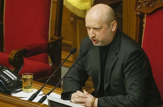 Турчинов: Украйна няма да се поддаде на изнудването на бунтовниците