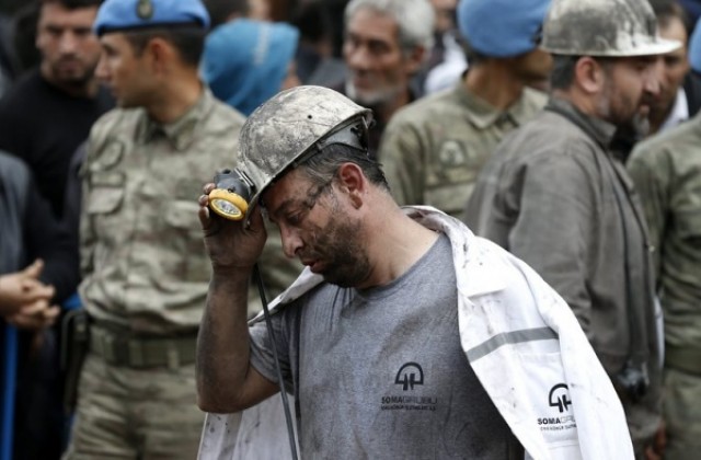 Броят на жертвите в турската мина не спира да расте