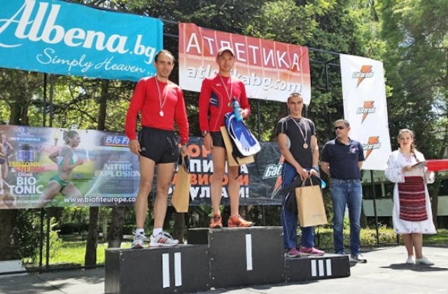 Наградиха победителите в националния шампионат по полумаратон в Албена