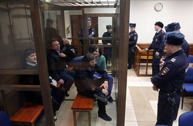 Признаха за виновни обвиняемите за убийството на Анна Политковская