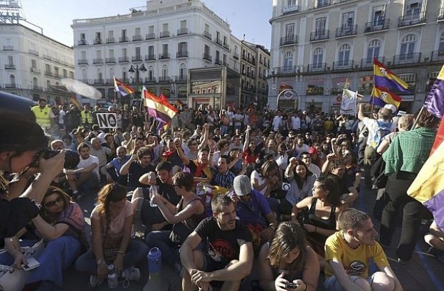 Хиляди протестираха в Испания против монархията