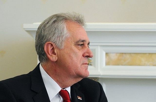 Сърбия да води политика като Тито, зове президентът Николич