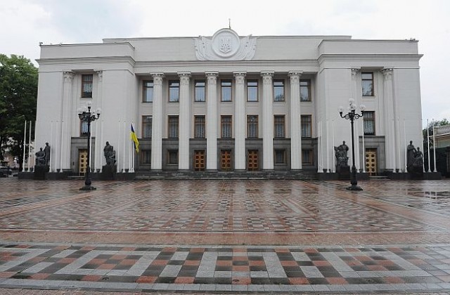 Върховната рада подкрепи Порошенко за ключови назначения