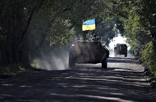 Предупреждение на местните власти опразни улиците на Донецк