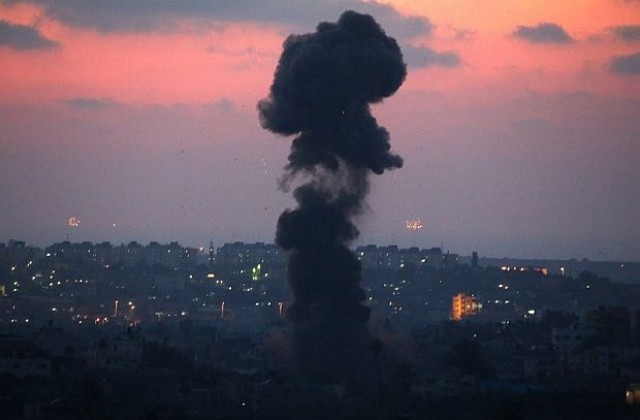 Израел засили офанзивата си в Газа