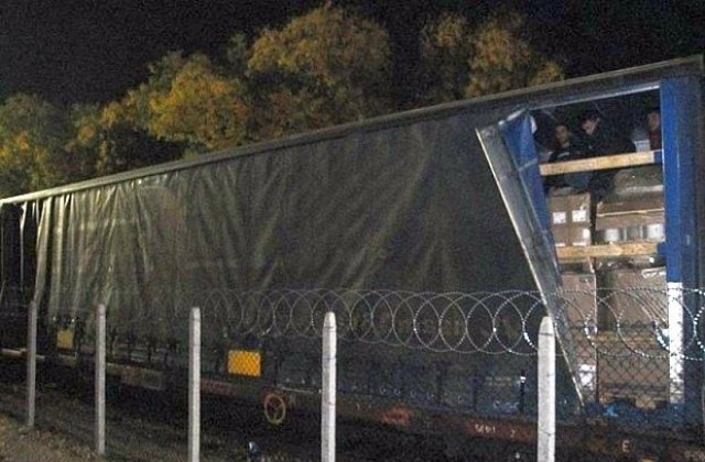 ГЕРБ: Изградени са само 53% от оградата на границата с Турция