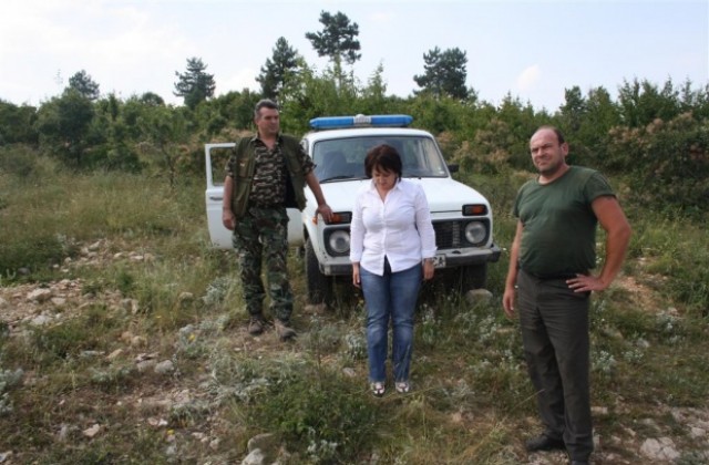 Областният управител извърши проверки в местността Карасиврия