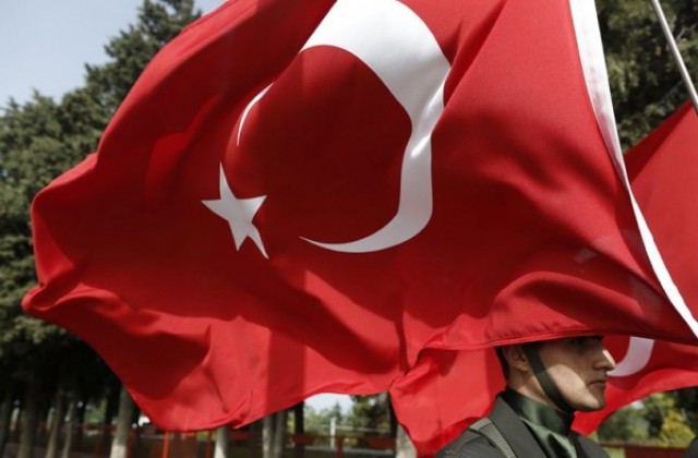 Управляващата партия в Турция иска президентска система урция