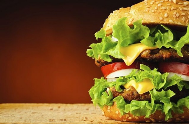 В хамбургерите има само 2% месо