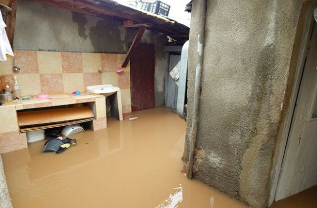 Настаниха 17 от пострадалите от наводненията в Добрич семейства в общински жилища