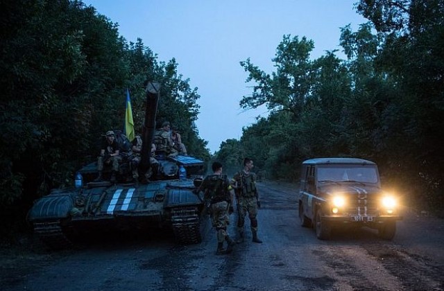 САЩ искат проверка на руските камиони с хуманитарна помощ за Украйна