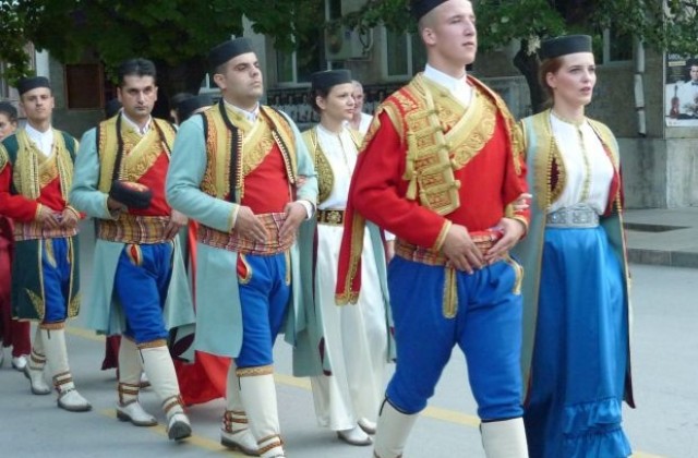 Зам.-кметът на Сандански Мария Чинкова даде старт на XIX Балкански Младежки Фестивал
