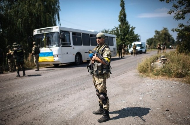Правителствени сили са превзели полицейски участък в Луганск