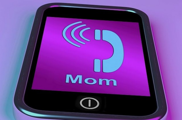 Апликация наказва деца, ако не отговарят на обажданията на майките им