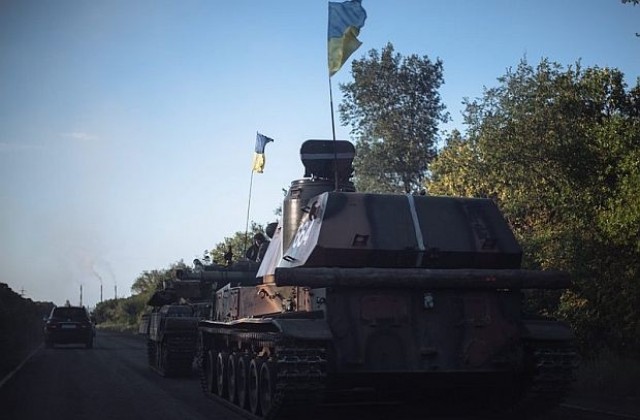 Киев твърди, че са заловени 2 руски бронетранспортьора в Източна Украйна