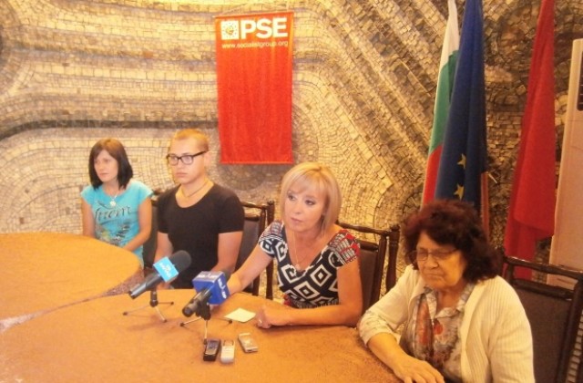 Мая Манолова прогнозира победа за БСП в областта, 2 депутати и размествания с преференциален вот