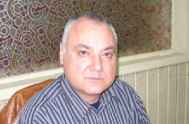 Валентин Николов влиза в битката за Парламента