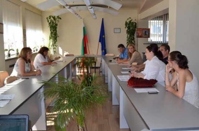 Кметът на Казанлък проведе консултации за определяне състава на СИК