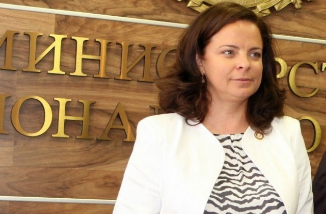 Бившият здравен министър Таня Андреева влиза трета в листата на БСП за В. Търново