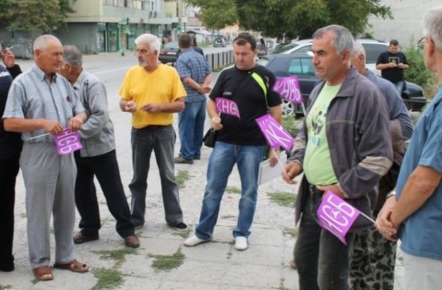 Работещите в Напоителни системи протестират заради неполучени заплати