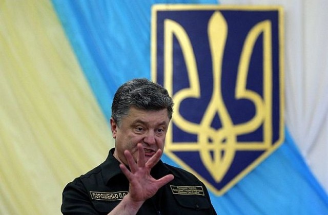 Порошенко обеща, че Крим ще бъде върнат на Украйна