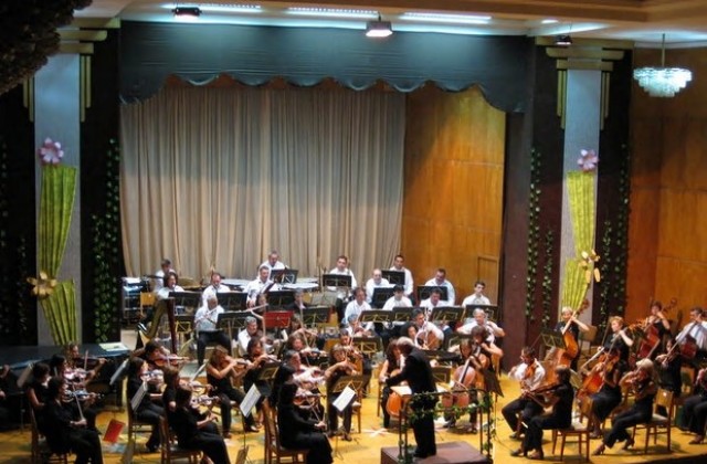 Лауреати на наши и международни фестивали откриват сезона на Плевенска филхармония