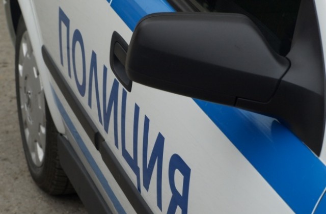 Неправоспособен и пиян мъж хвана полицията в Горна Росица