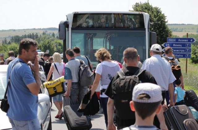 Едва четири нарушения открити при масовите проверките на училищните автобуси