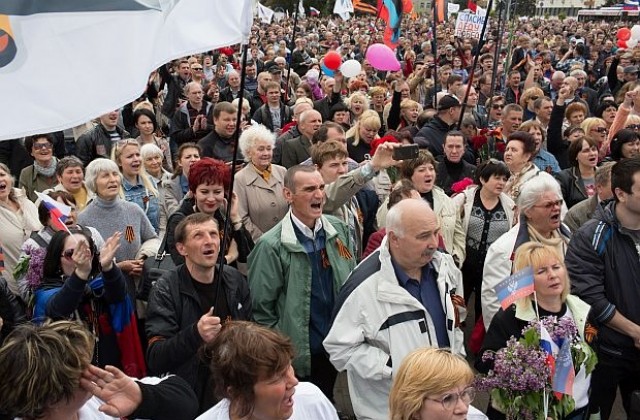 Хиляди руснаци протестираха в Москва срещу ролята на Кремъл в Украйна