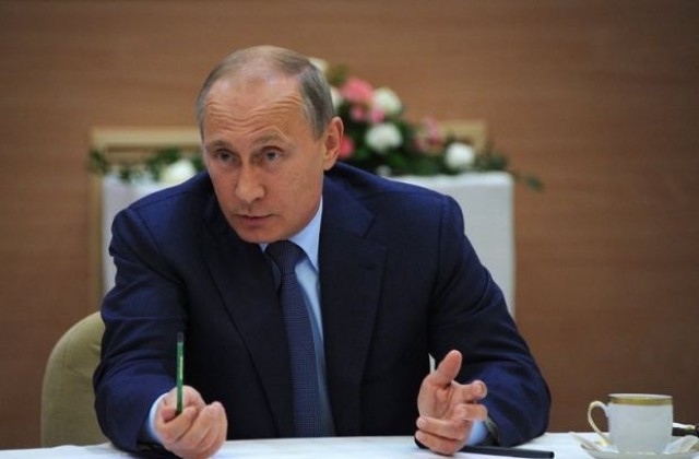 Путин предупреждава Украйна да не прилага споразумението за асоцииране с ЕС