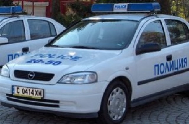 Обраха къща в Младово, в Сливен откраднаха автомобилни гуми