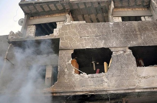 Двоен атентат пред училище и болница в Хомс, най-малко 27 убити