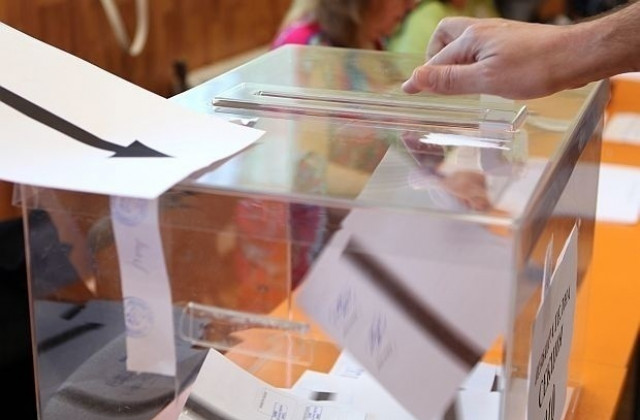 21,28% е избирателната активност в Сливенска област към 13.00 часа