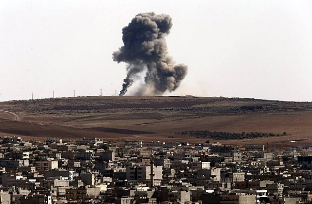 Ислямска държава контролира една трета от сирийския град Кобане