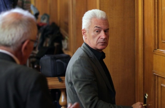 Спряха съдебния процес срещу Сидеров заради депутатския му имунитет